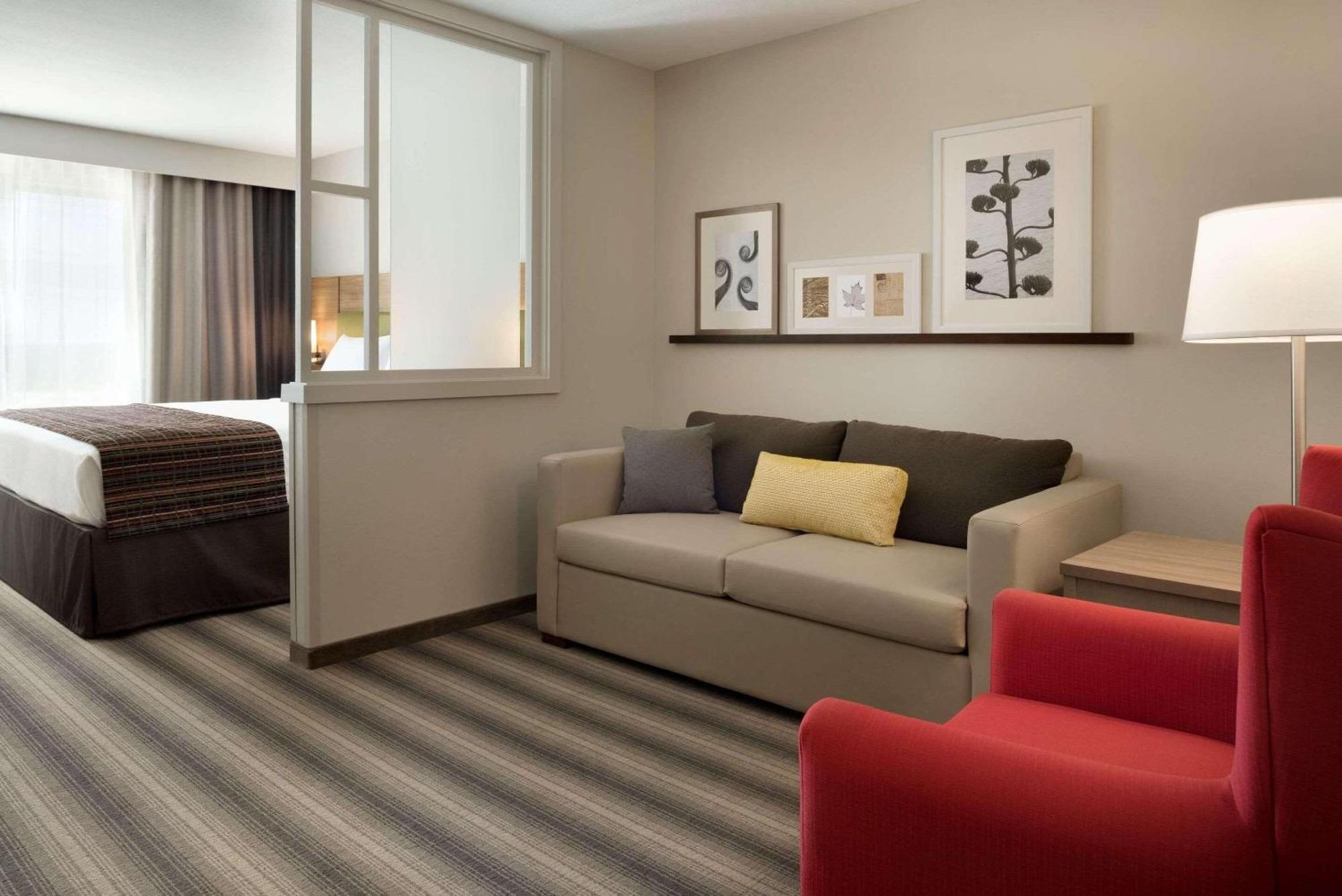 Country Inn & Suites By Radisson, Indianola, Ia Bagian luar foto