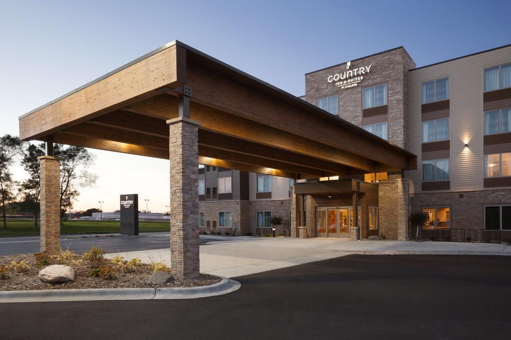 Country Inn & Suites By Radisson, Indianola, Ia Bagian luar foto